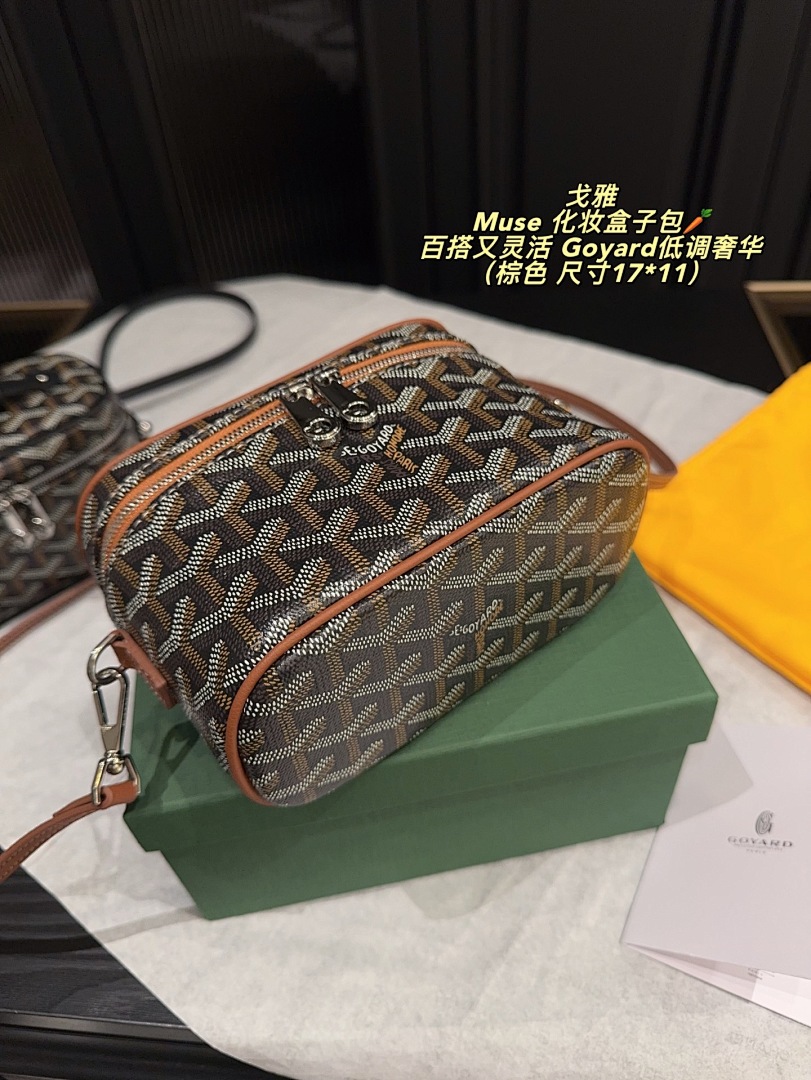 Goyard Saint Louis Tote