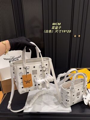 Other Tote view 16