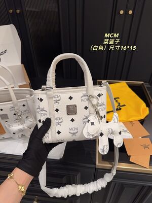 Other Tote view 17