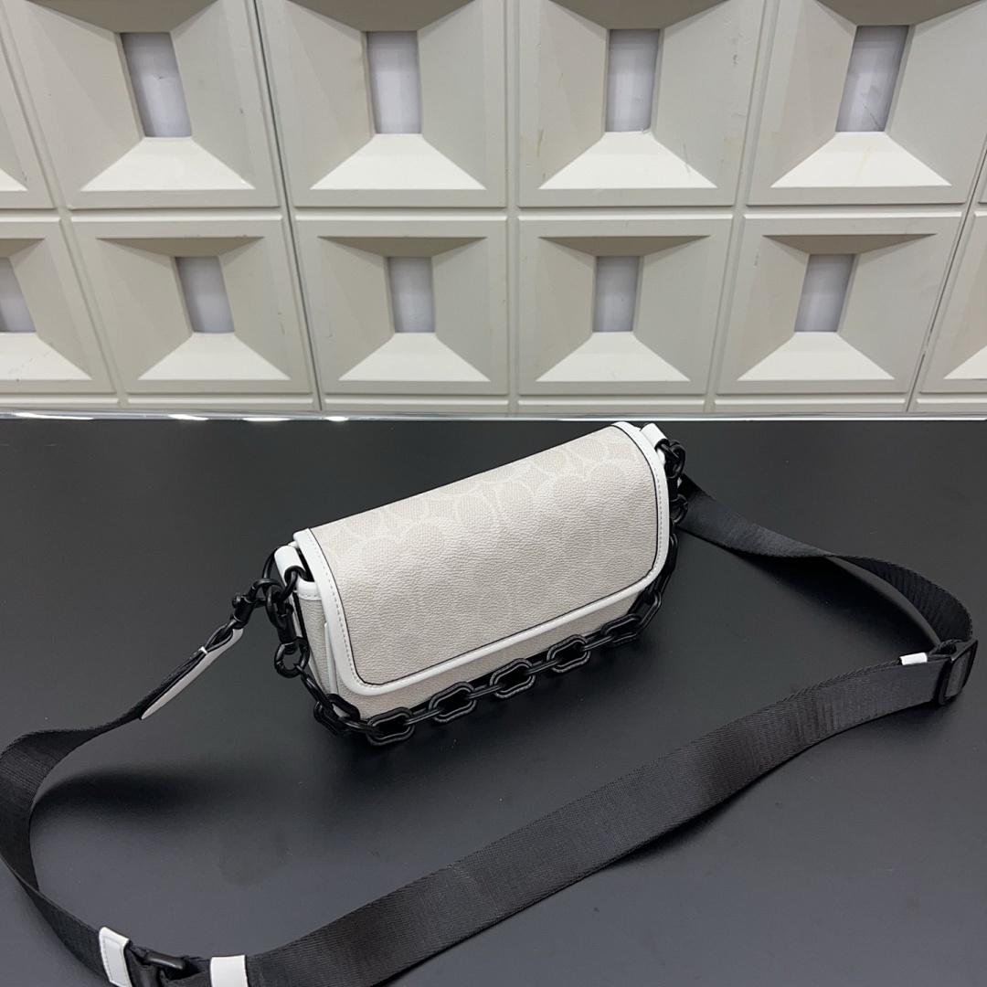 Coach Shoulder Bag view