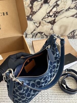 Coach Signature Hobo view 3