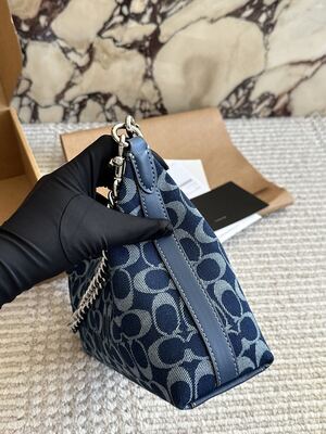 Coach Signature Hobo view 5