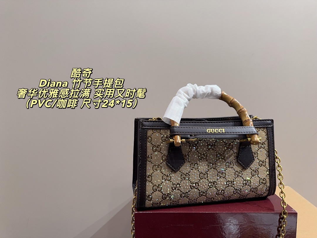 Gucci GG Marmont Clutch view