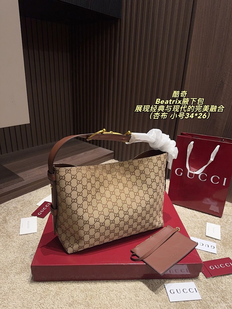 Gucci Beatrix Bag view