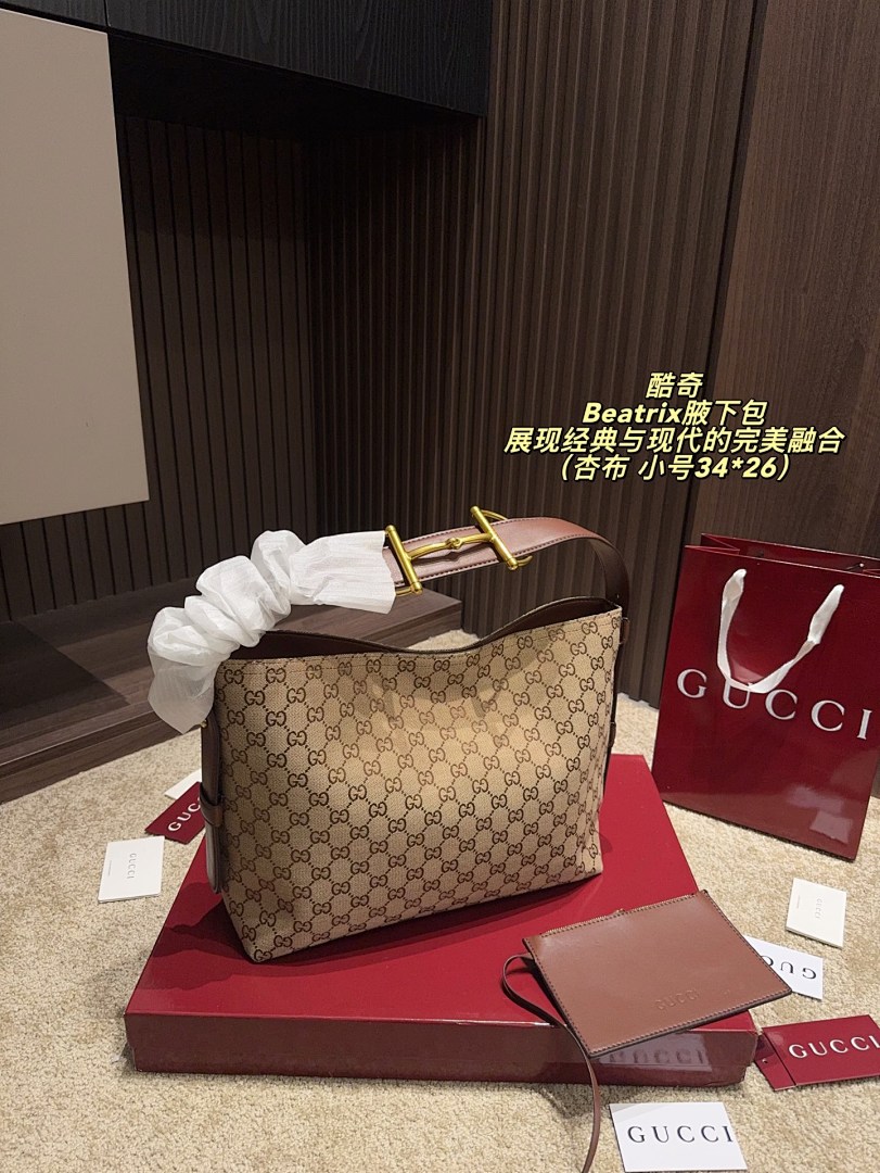 Gucci Beatrix Bag view