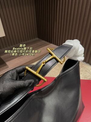 Gucci Beatrix Bag view 4