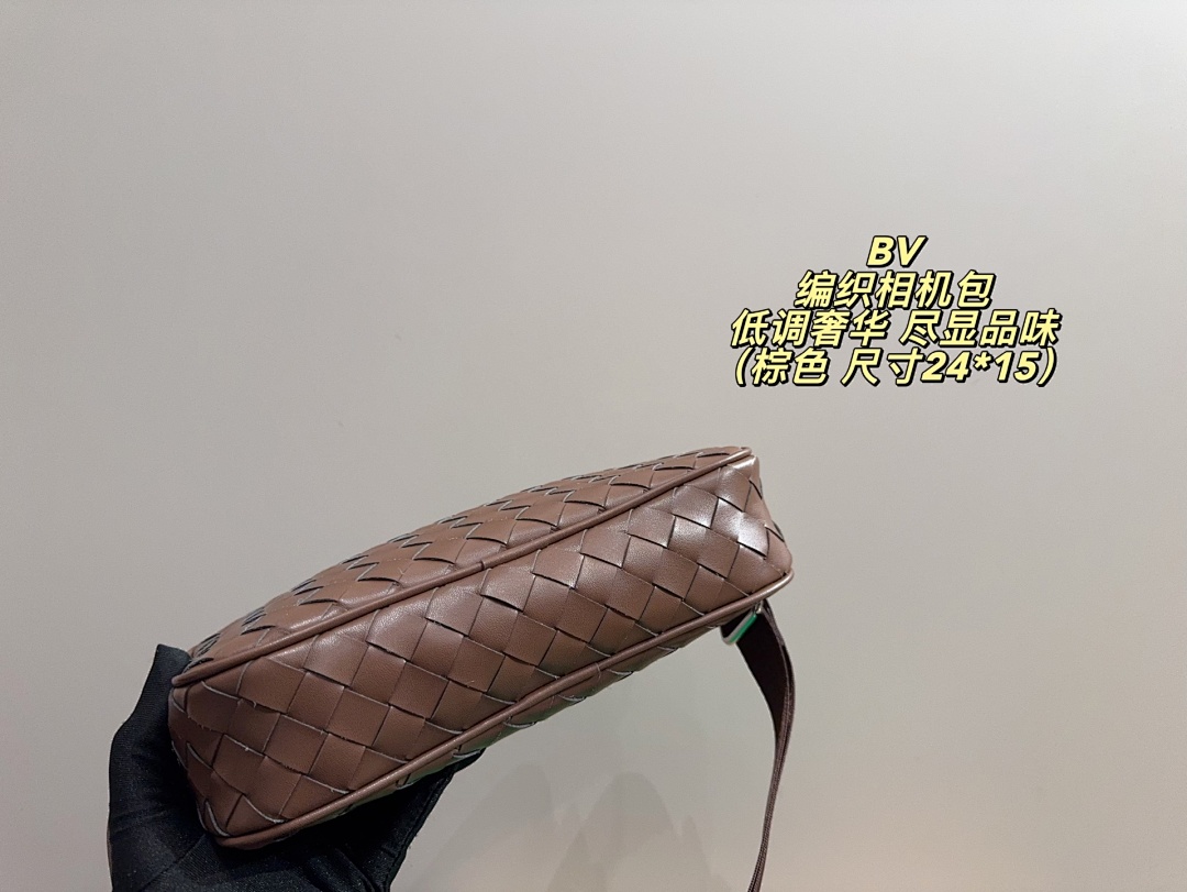 Bottega Veneta Cassette Bag view