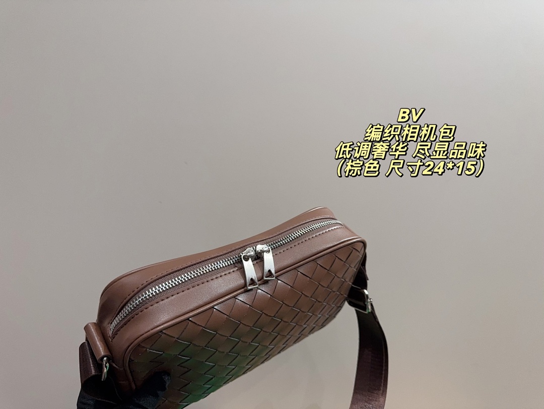 Bottega Veneta Cassette Bag view