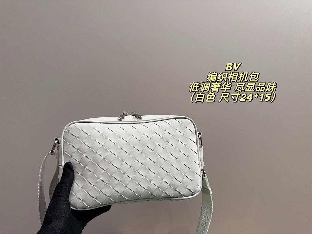 Bottega Veneta Cassette Bag view