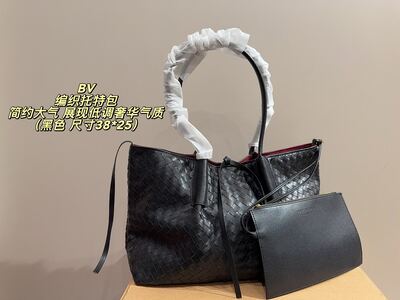 Bottega Veneta Intrecciato Clutch view 19