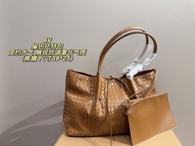 Bottega Veneta Intrecciato Clutch view 20