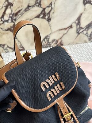 Miu Miu Cosmetics Pouch view 17