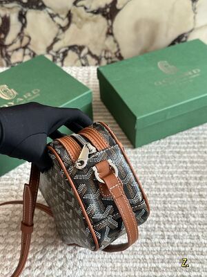 Goyard Saint Louis Tote view 11