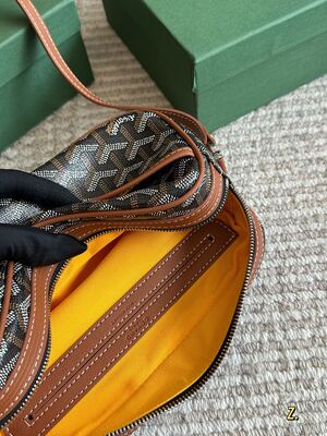 Goyard Saint Louis Tote view 9