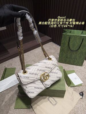 Gucci Marmont Shoulder Bag view 5