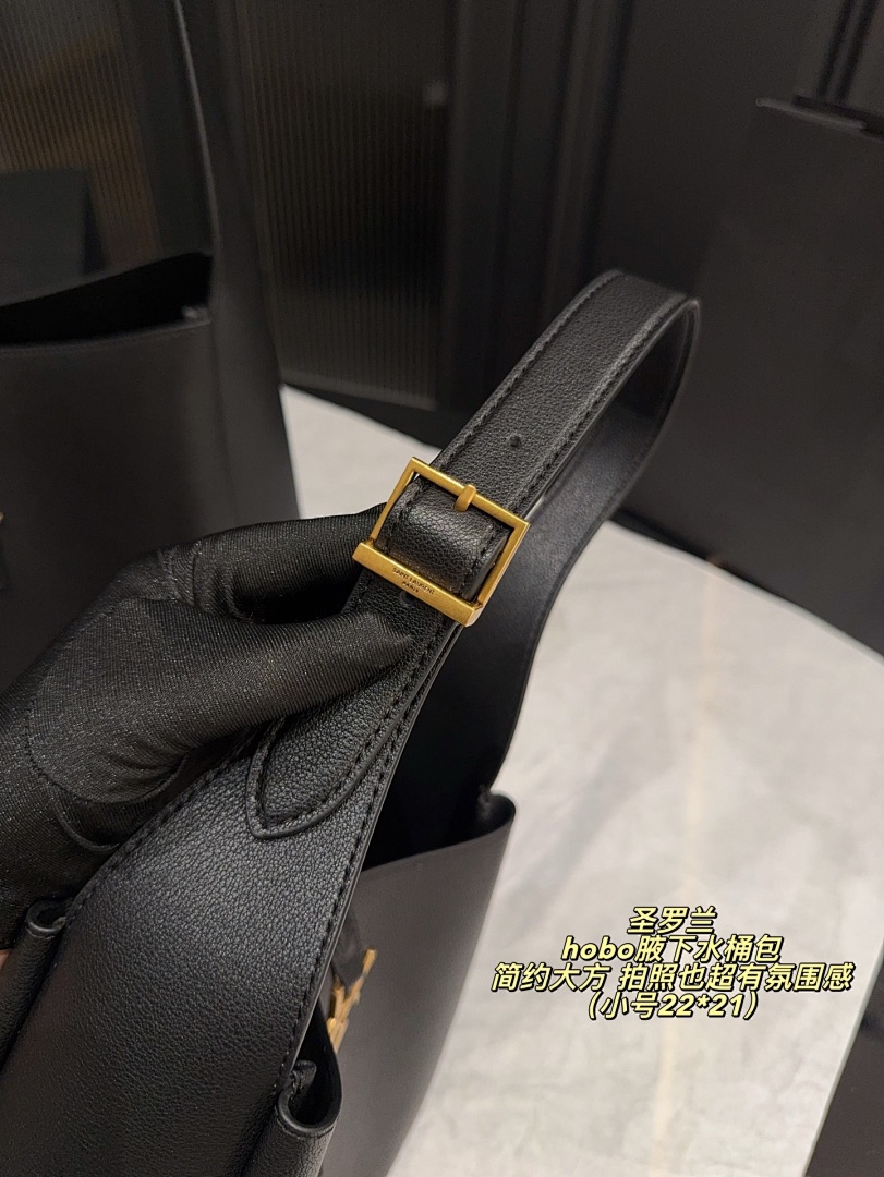Saint Laurent Hobo Shoulder Bag view