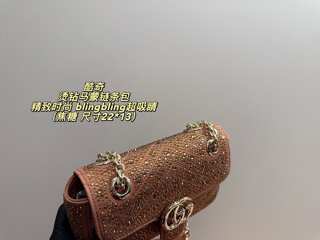 Gucci GG Marmont Shoulder Bag view