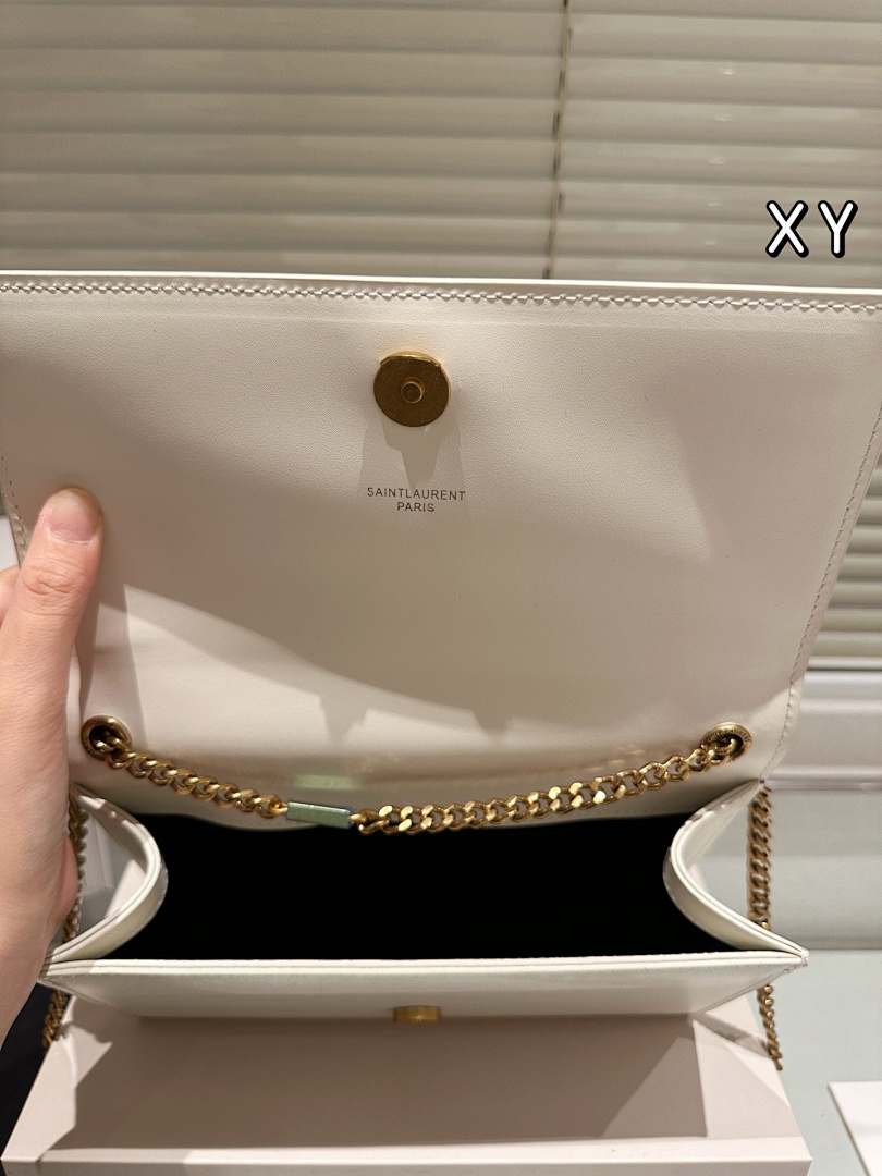 Saint Laurent Kate Chain Bag view