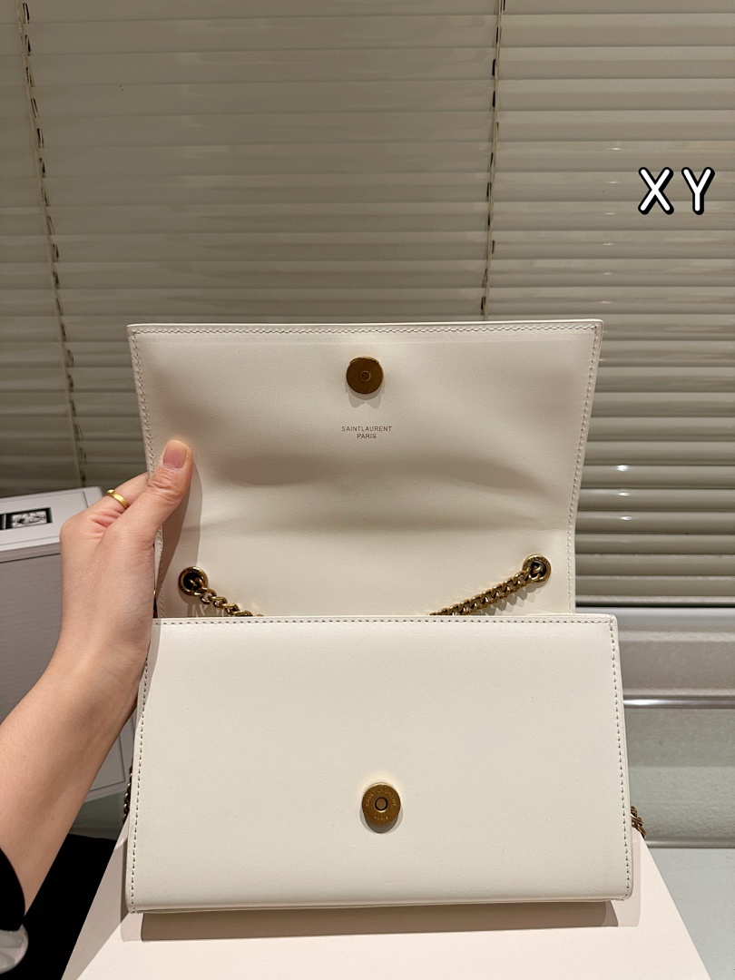 Saint Laurent Kate Chain Bag view