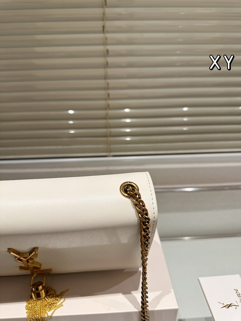 Saint Laurent Kate Chain Bag view