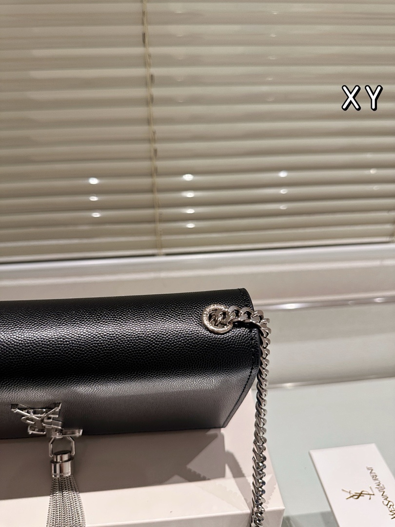 Saint Laurent Kate Chain Bag view