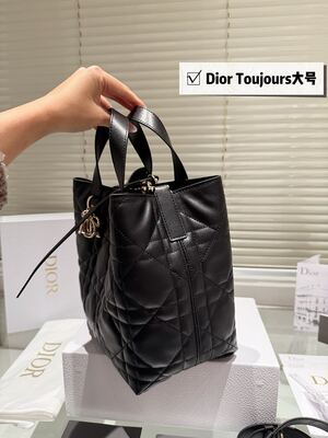 Dior Toujours Large Tote view 6