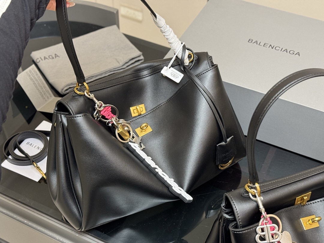 Balenciaga Cagole Bag view