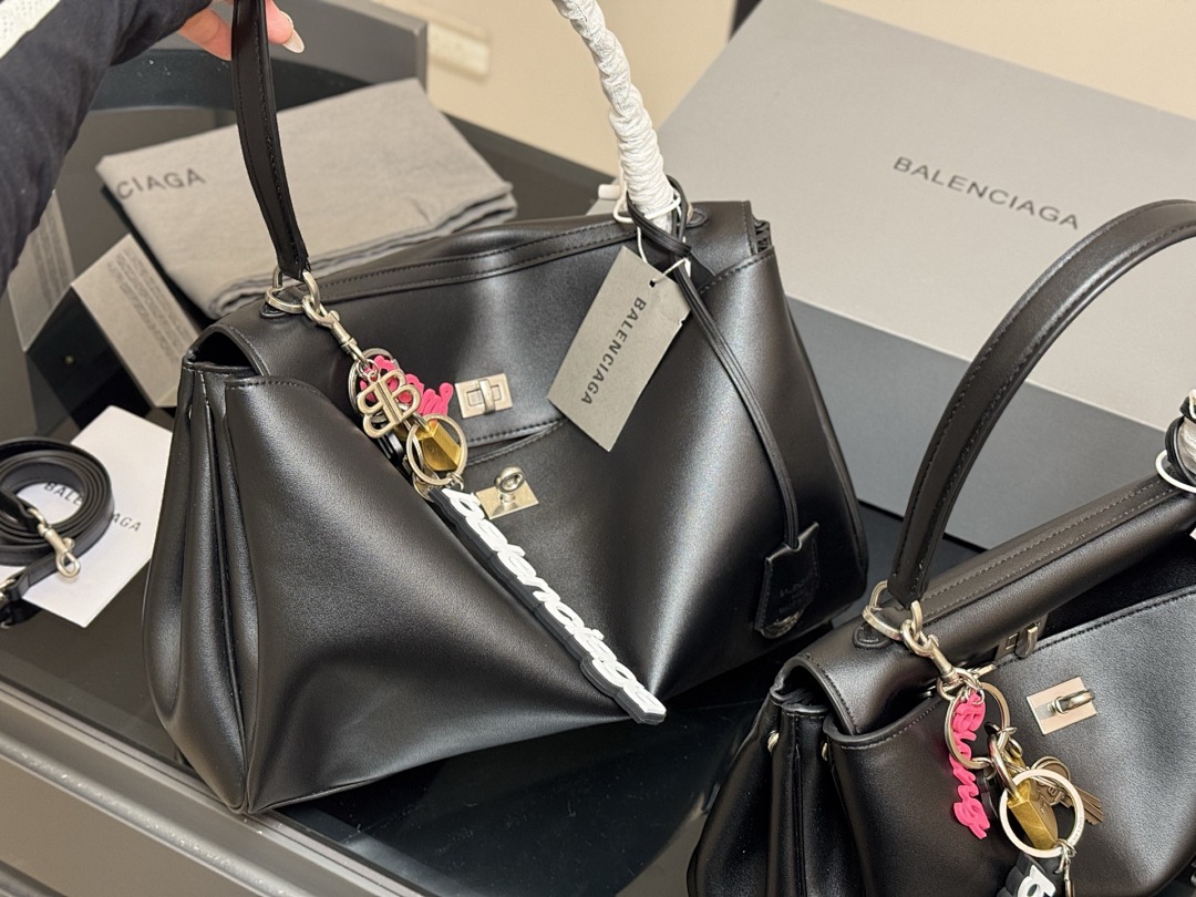 Balenciaga Cagole Bag view