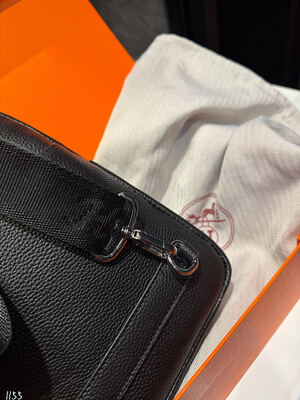 Hermes Shoulder Bag view 3