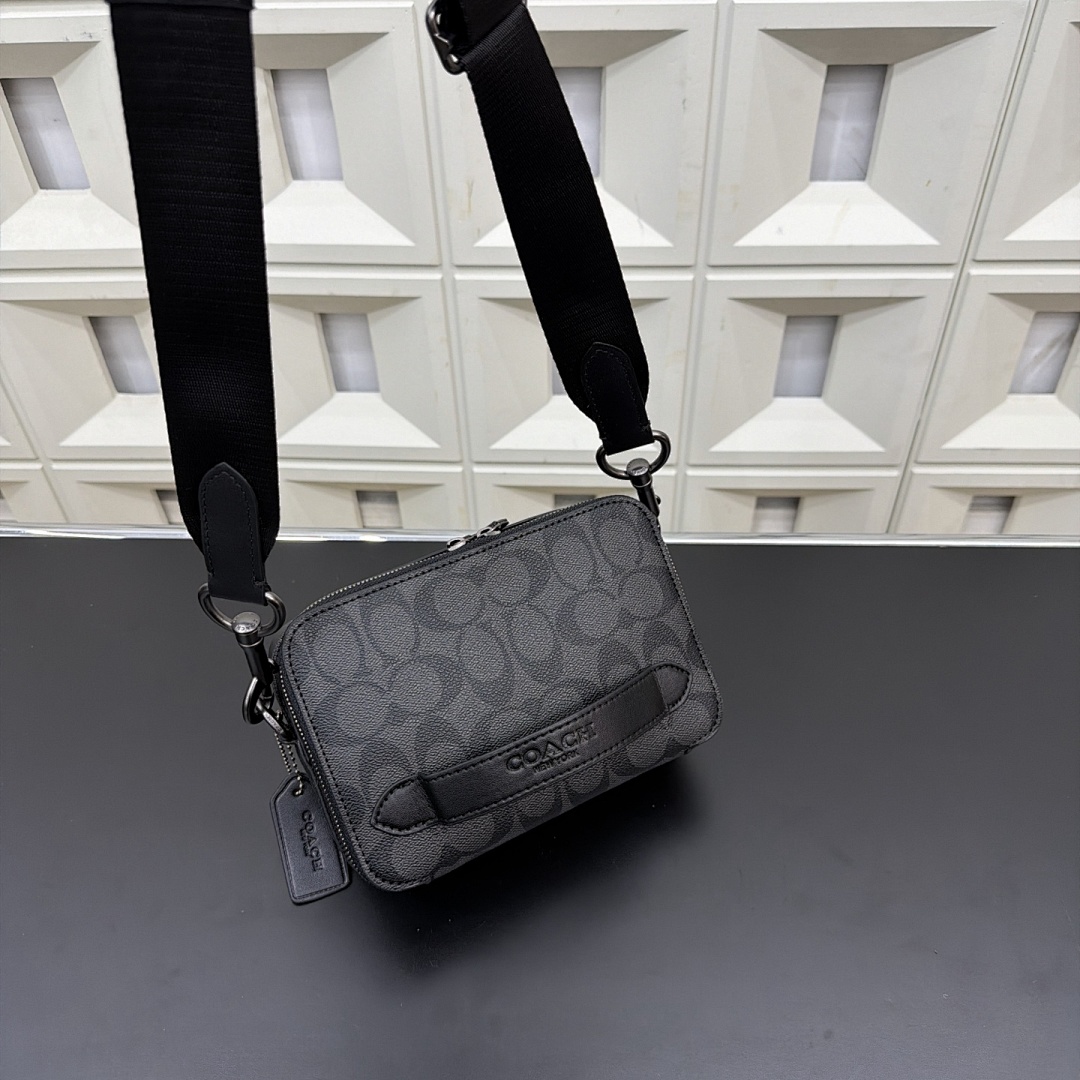 Coach Camera Bag view