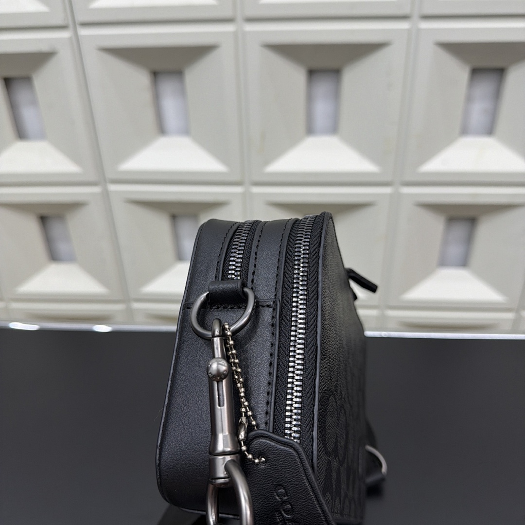 Coach Crossbody Bag view