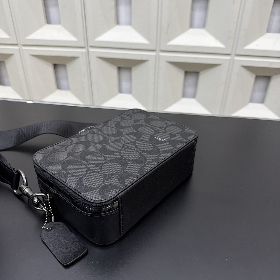 Coach Crossbody Bag view