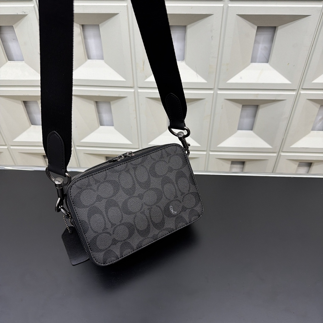 Coach Crossbody Bag view