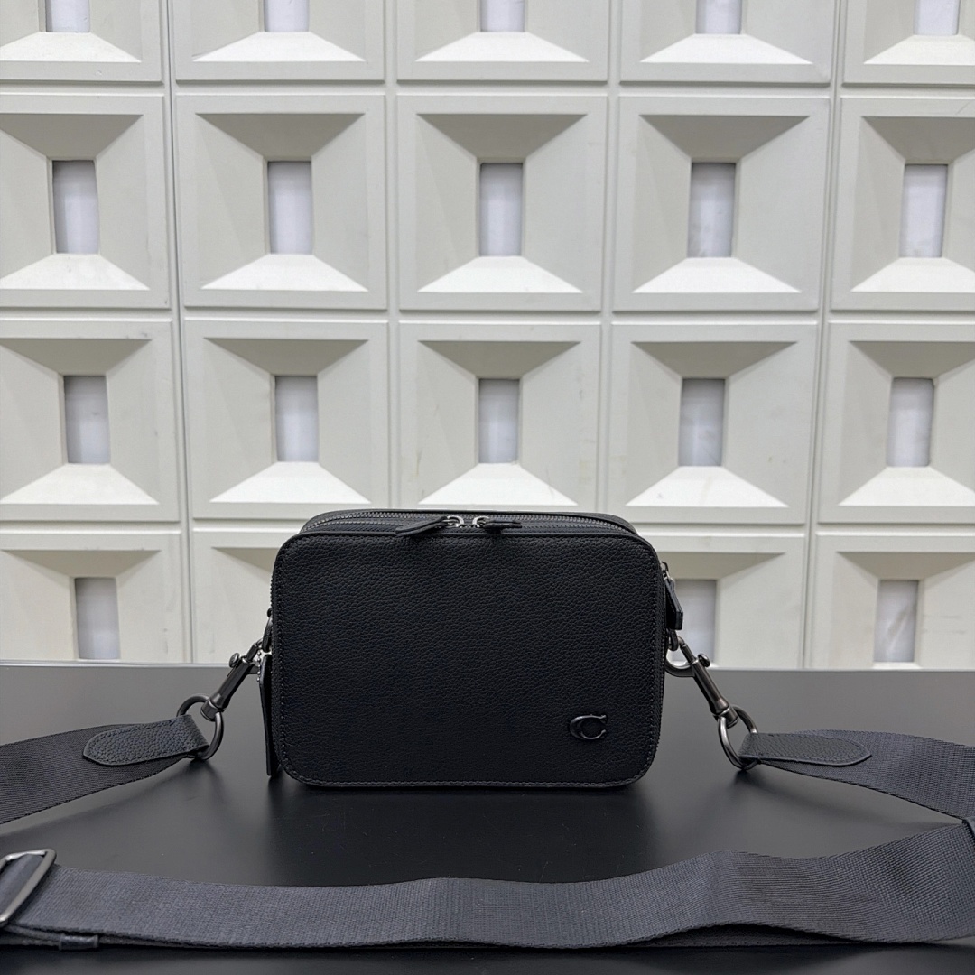 Coach Crossbody Bag view