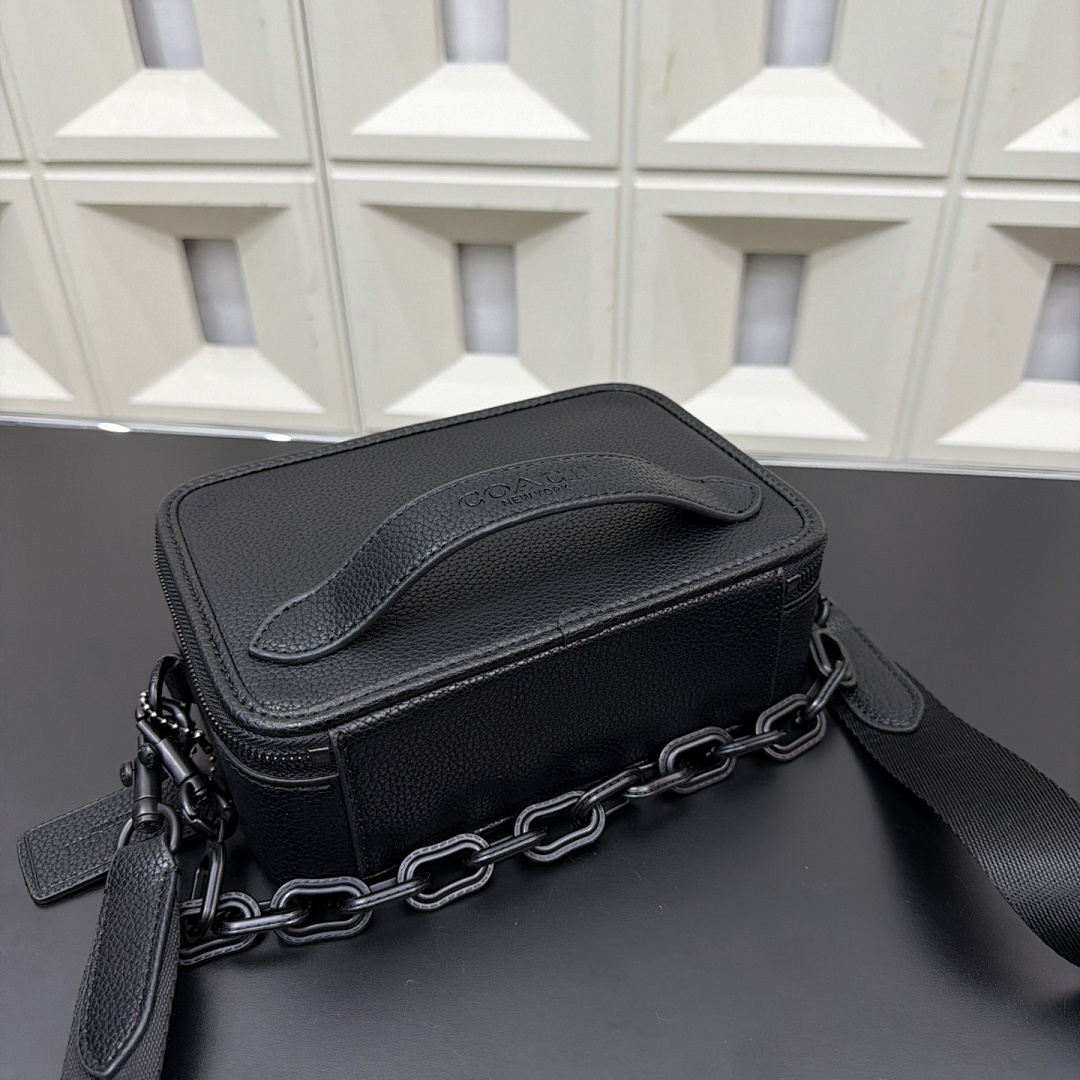 Coach Camera Bag view