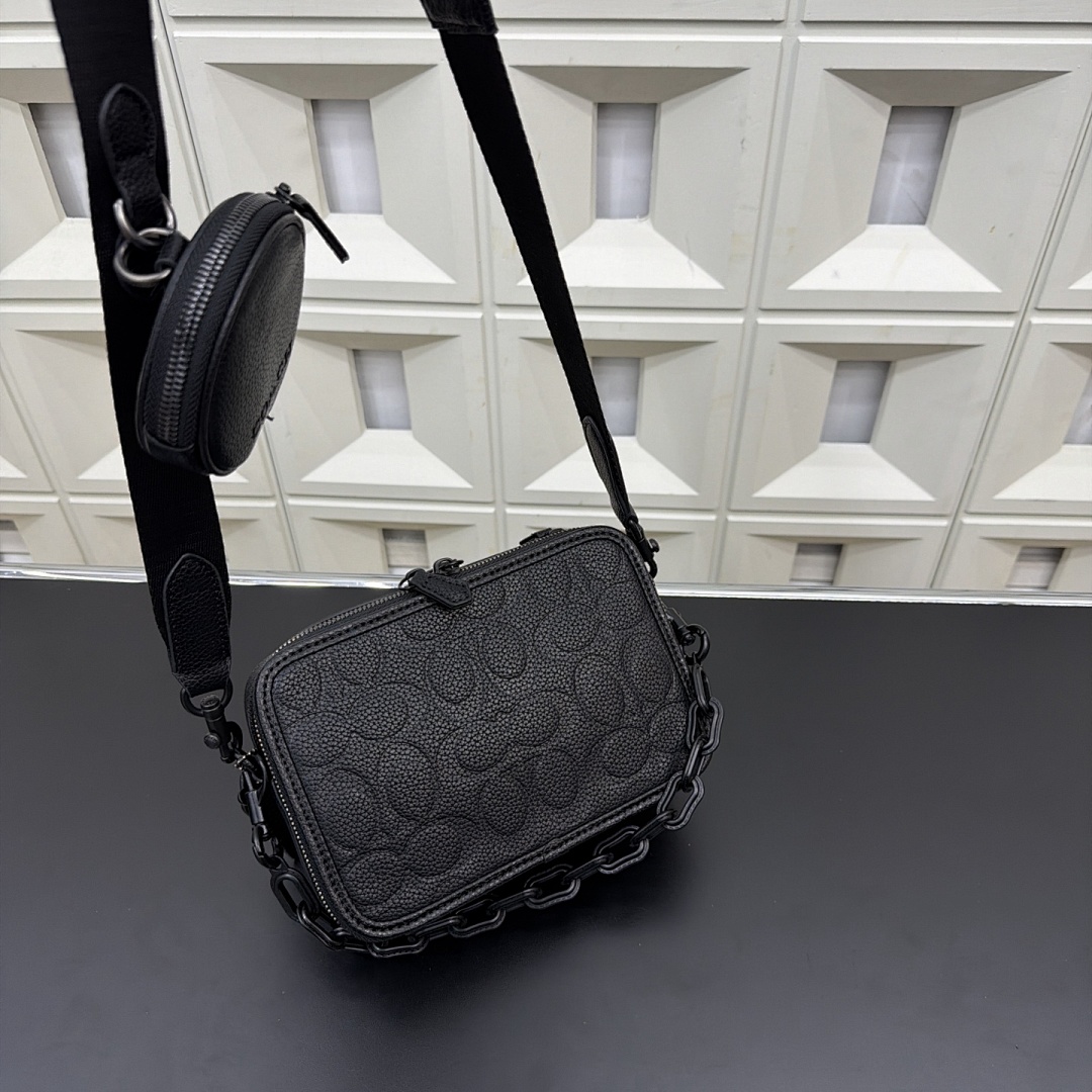 Coach Camera Bag view