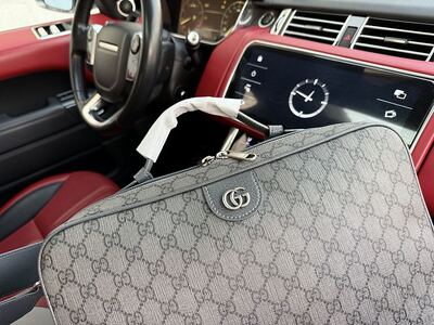Gucci GG Supreme Cosmetic Case view 5