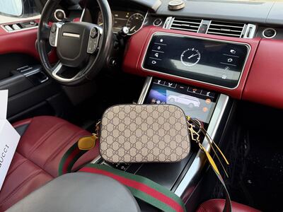 Gucci GG Supreme Cosmetic Case view 17