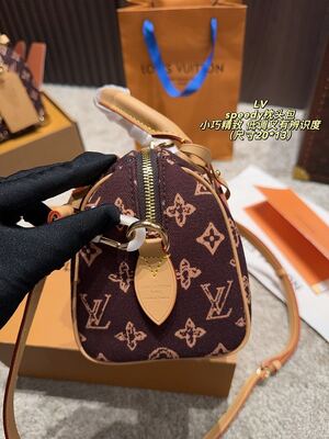 Louis Vuitton Pochette Bag view 6