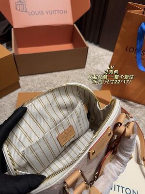 Louis Vuitton Toiletry Pouch view 2