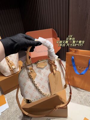 Louis Vuitton Toiletry Pouch view 7