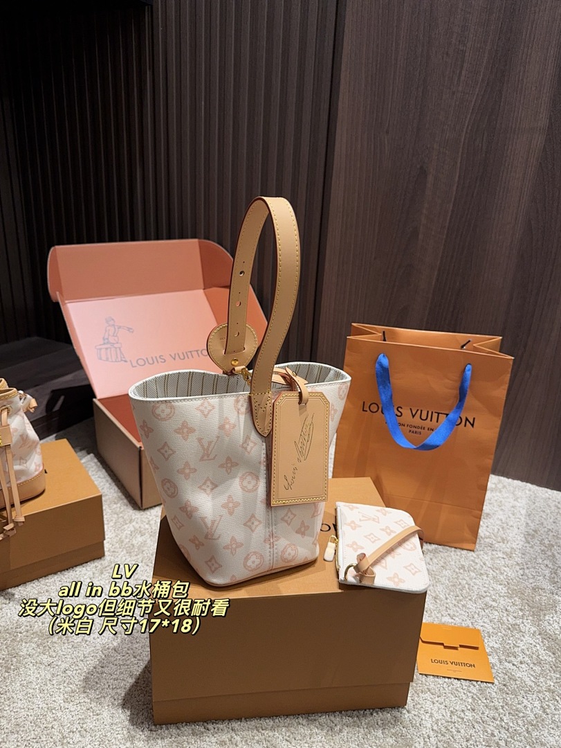 Louis Vuitton Noe Bucket view