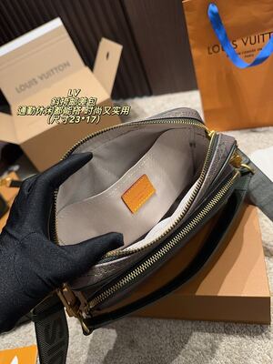 Louis Vuitton Camera Bag view 2