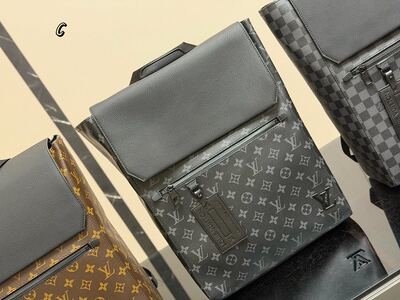 Louis Vuitton Wallet view 14