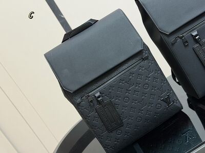 Louis Vuitton Wallet view 2