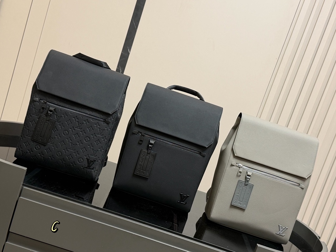 Louis Vuitton Wallet view
