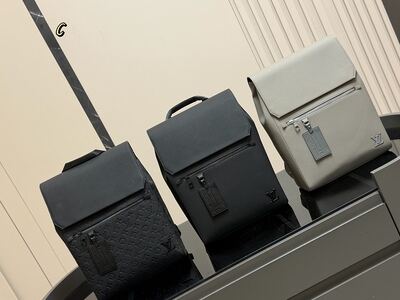 Louis Vuitton Wallet view 8