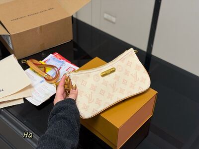 Shoulder Bag view 12