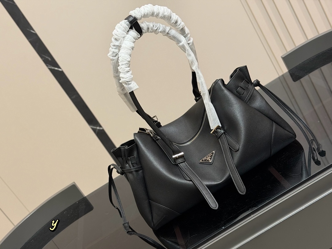 Prada Shoulder Bag view