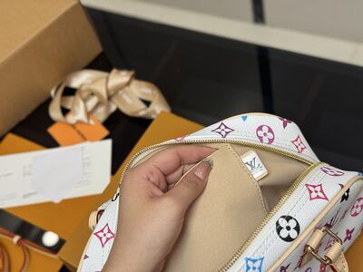 Louis Vuitton Pochette Métis view 5
